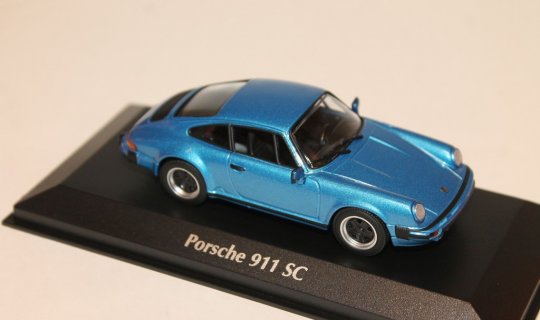 PORSCHE  911  SC